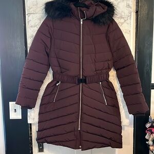 Ladies Express Puffer Coat Size Medium‎ Burgundy Knee Length w/Hood & Be…